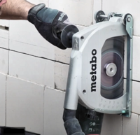 Metabo 9" Cut-Off Saw - action image.